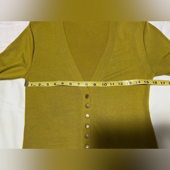 🛍️ ZENANA Apple green snap front cardigan size S. - Picture 12 of 13